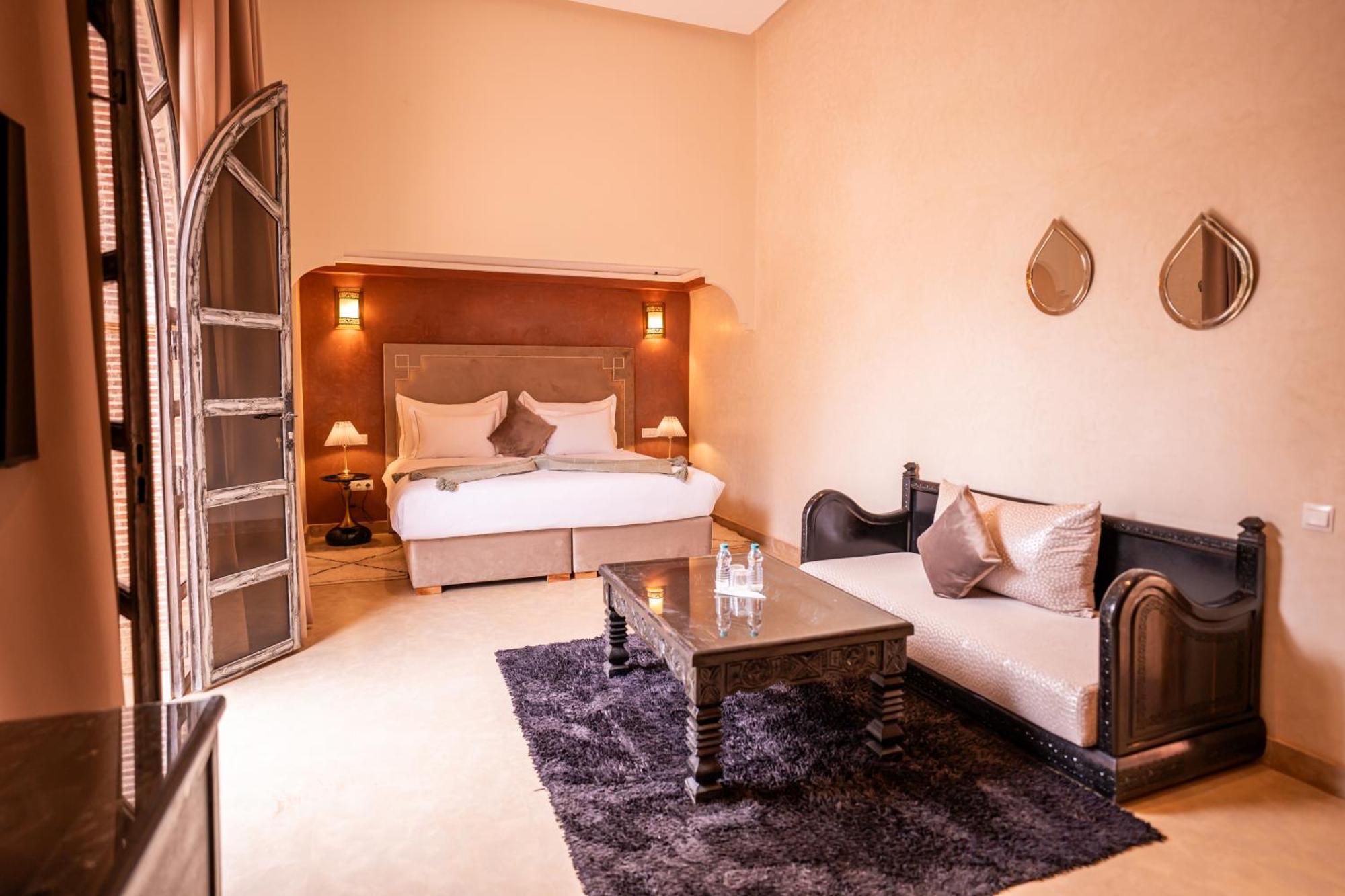Palais Menzah & Spa Ouled Bouzid ภายนอก รูปภาพ